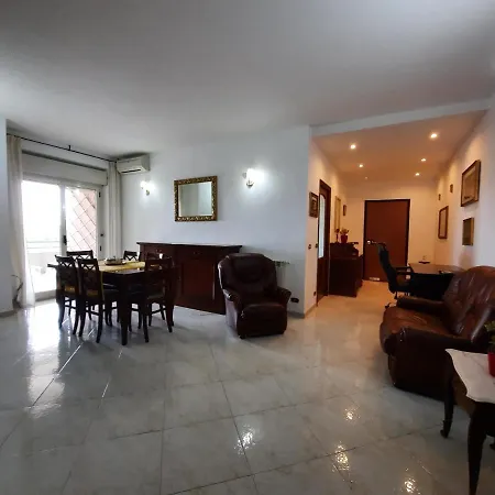Luna Reale Relais E
